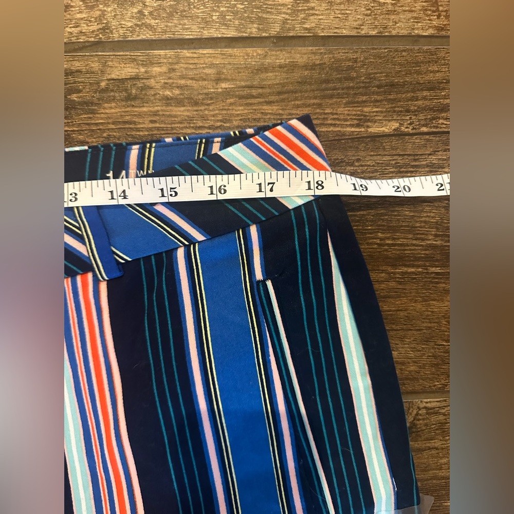 a.n.a. Vibrant Striped High Waist Women's Shorts - Picture 5 of 7
